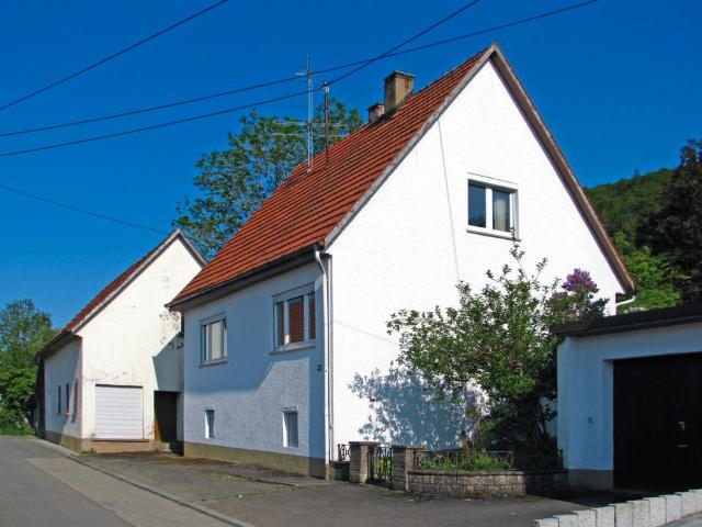 Freistehendes Haus Stadtrand ruhig Nebengeb. Garage großer Garten