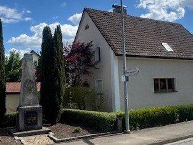 Freistehendes Haus, provisionsfrei, voll ausgestattet