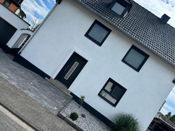Freistehendes Kernsaniertes Einfamilienhaus