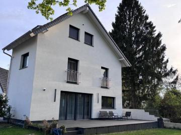 Freistehendes KfW 40+ Haus von 2024 in ruhiger Lage