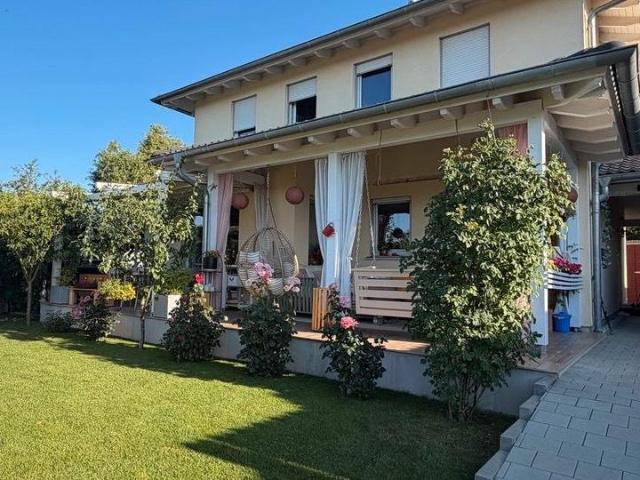 Freistehendes KfW 55 Einfamilienhaus | KiGa & Schule ggü