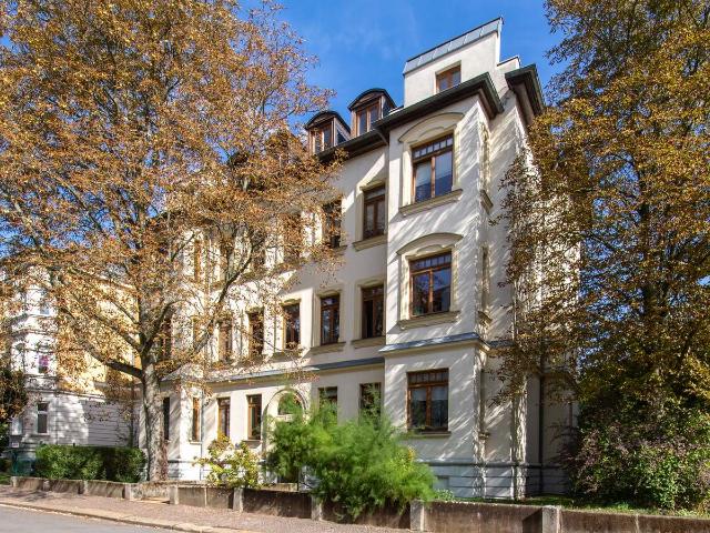 Freistehendes Stadthaus Riesige Dachterrasse 49 m² Kamin sehr ruhige, grüne Lage.