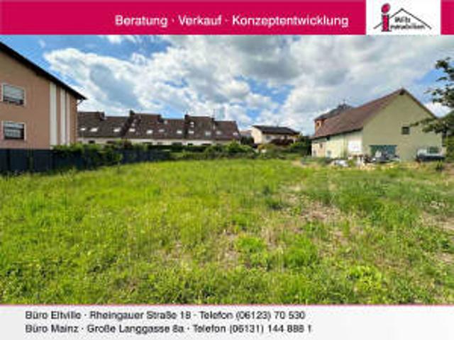 Freistehendes, schlüsselfertig gebautes Neubau Einfamilienhaus auf schönem Baugrundstück