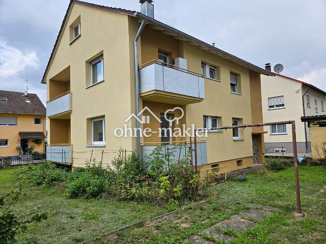 Freistehendes Zweifamilienhaus in bevorzugter Ortsrandlage in Königsbach Stein
