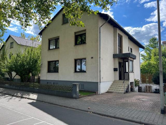 Freistehendes Zweifamilienhaus in Feldrandlage zu verkaufen!