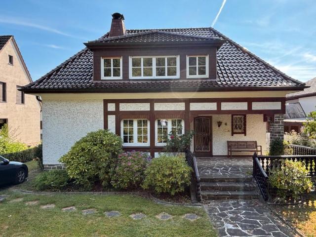 Freistehendes 1 2 Familienhaus, MendenLendringensen am Waldrand