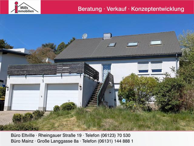 Freistehendes 1 2 Familienhaus mit sonniger Süd Terrasse