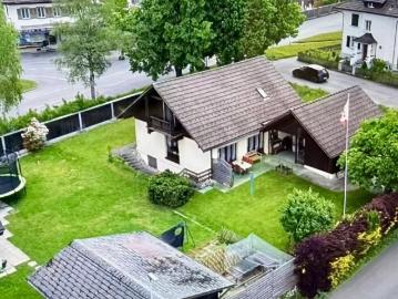 Freistehendes 5 Zimmer Einfamilienhaus