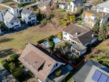 Freistehendes 6.5 Z' Einfamilienhaus mit Pool an Toplage