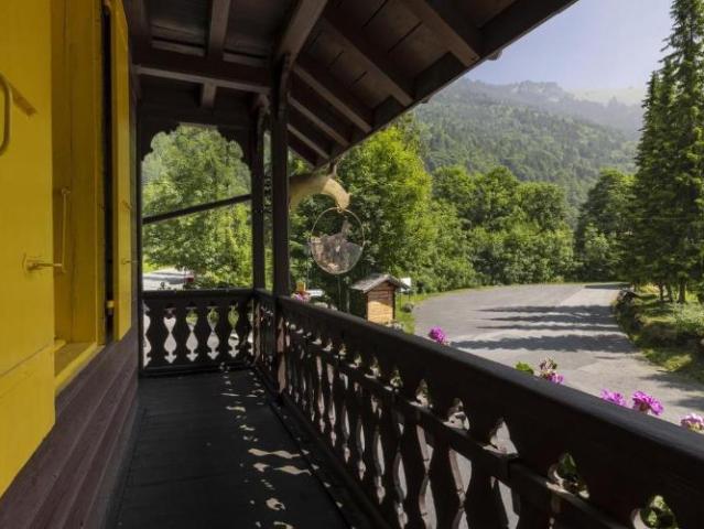 Freistehendes 6.5 Zimmer Chalet im Weiler Plans sur Bex