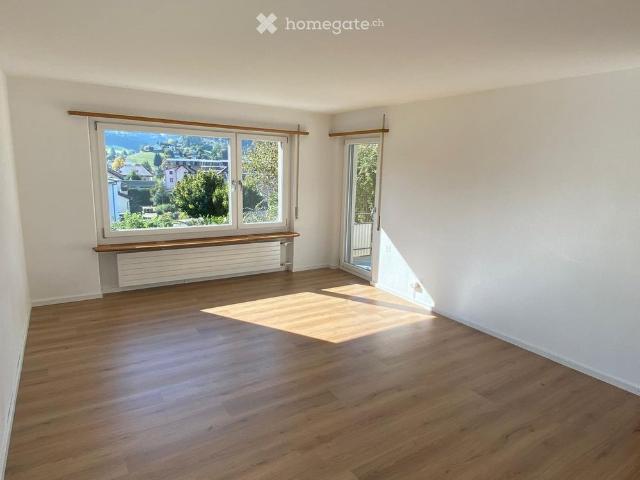 Freistehendes 6 Zi Einfamilienhaus mit grossem Garten, familienfreundliche, sonnige und ruhige Lage