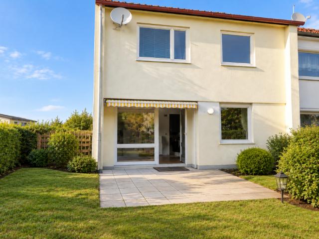 Renovieren & Wohlfühlen! Einmaliges Reiheneckhaus mit Terrasse & Garten!