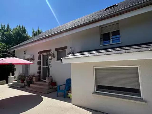 Freix Anglards 15310 Achat / Vente maison 7 pièces t7 au dernier étage