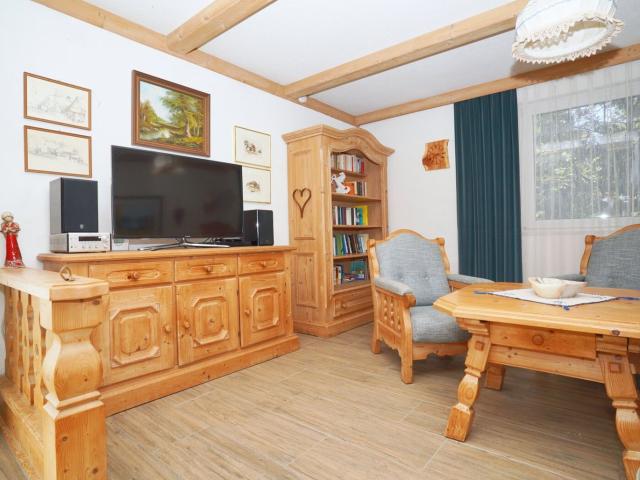 Freizeitwohnsitz am Verditz Vier Wohneinheiten & Zusätzliches Baugrundstück auf Ca. 2.487 m²