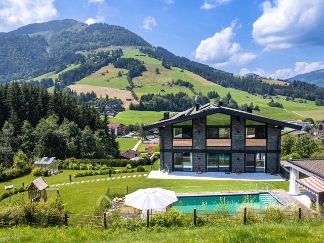 Freizeitwohnsitz: Luxusresidenz mit direkter Ski Anbindung in Panoramalage