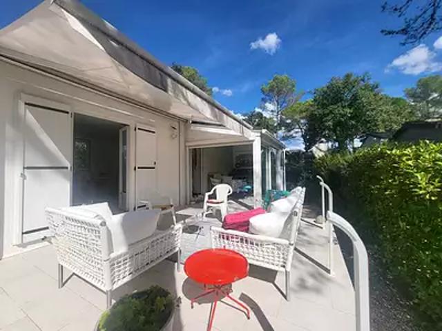 Fréjus 83600 Achat / Vente maison 2 pièces t2 au dernier étage terrasse