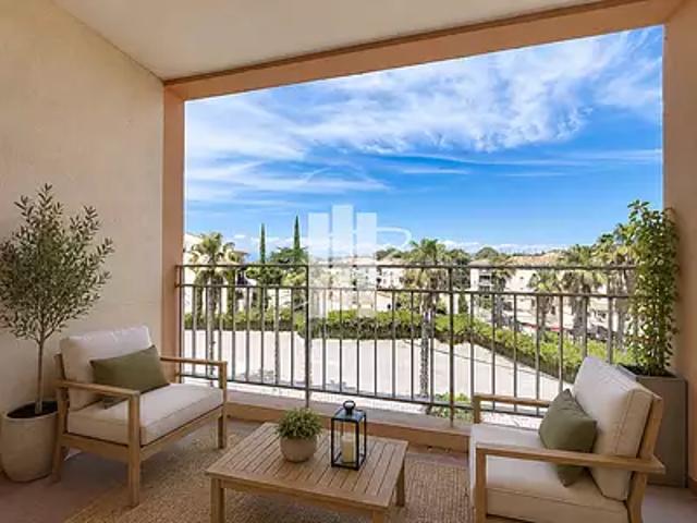 Saint Aygulf 83370 Achat / Vente appartement 5 pièces t5 au dernier étage