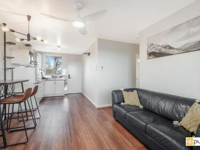 FREMANTLE LIVING WITH VIEWS TO MATCH
