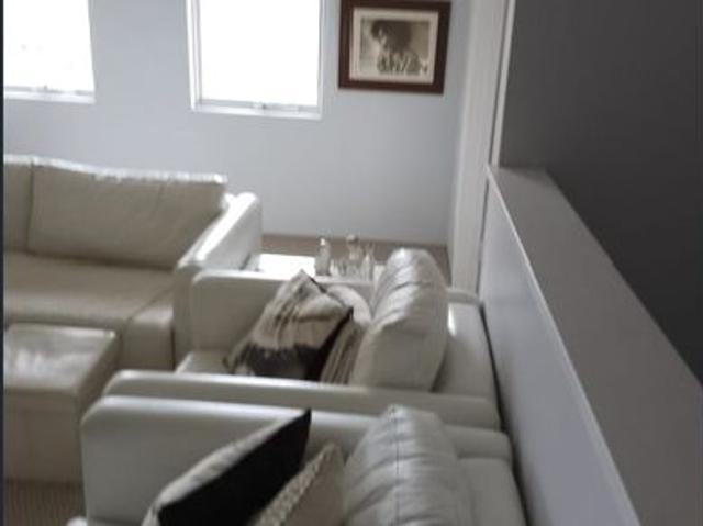 Fremantle near river Location modern 4 Bedroom 2 story House $1,000 pw