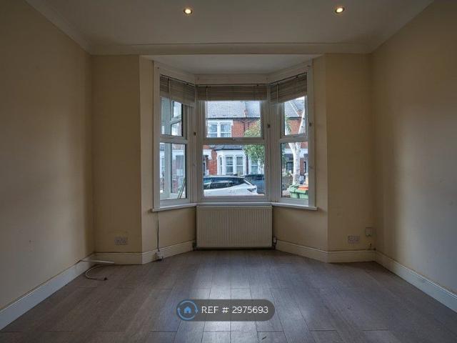 Fremantle Road, Ilford IG6, 4 bed semi detached house to rent, £2,700 pcm | PrimeLocation