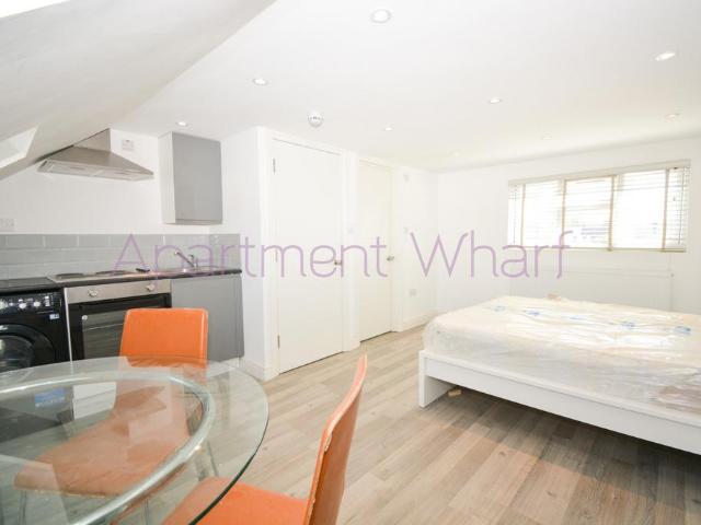Fremantle Road, London, IG6 1 bed flat to rent £1,062 pcm £245 pw