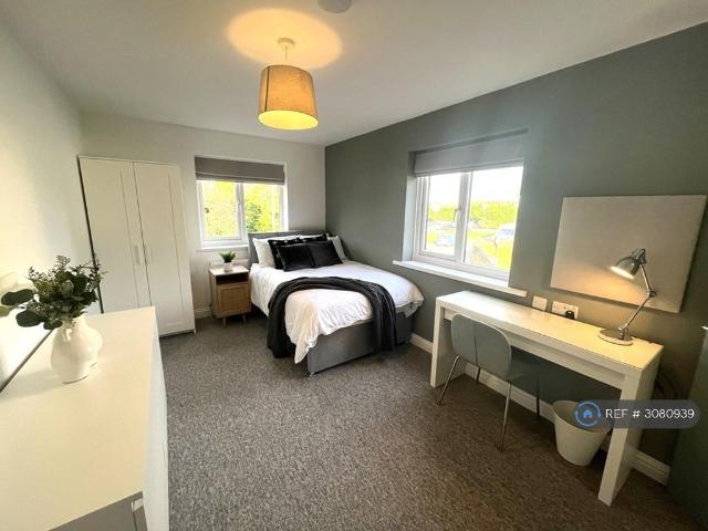 Frenchay Park Road, Bristol, BS16 1 bed in a house share to rent £895 pcm £207 pw