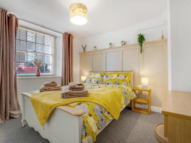 Frenchgate, Richmond 1 bed apartment to rent £600 pcm £138 pw