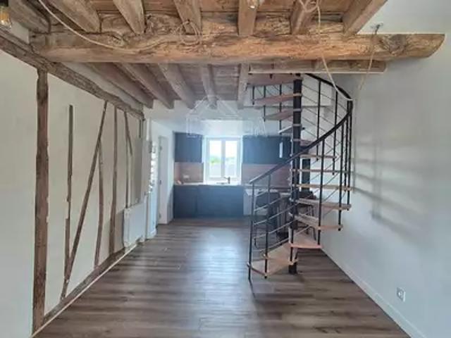 Freneuse 78840 Location appartement 3 pièces t3 au dernier étage