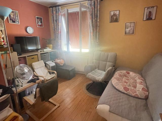 FRENEUSE CENTRE BOURG