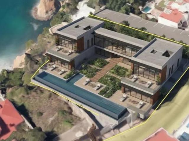 Frente a la Zona Federal Marítima! Terreno con Potencial de Lujo en Acapulco