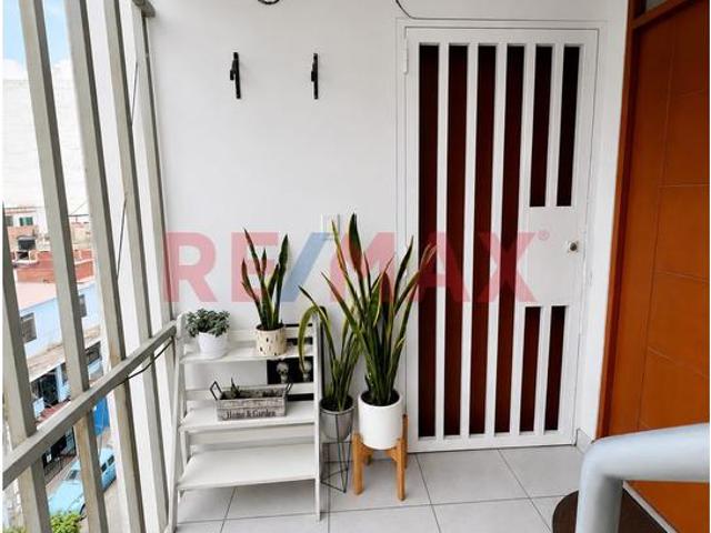 ¡Frente A Senati! Dpto. 2 Dorm. En Sol De Oro – Los Olivos