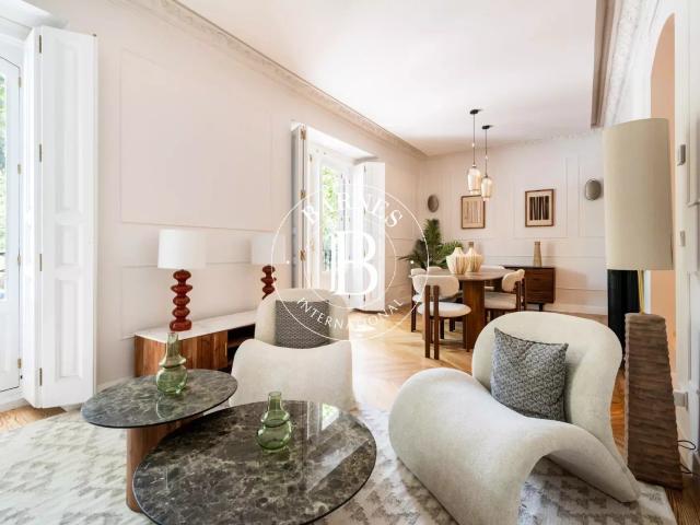 Frente al Retiro: Elegancia clásica y vistas privilegiadas e. 165m² Madrid