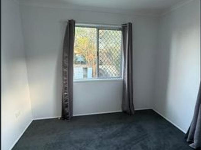 FRESGKT RENOVATED HIGHSET HOME READY TO MOVE IN