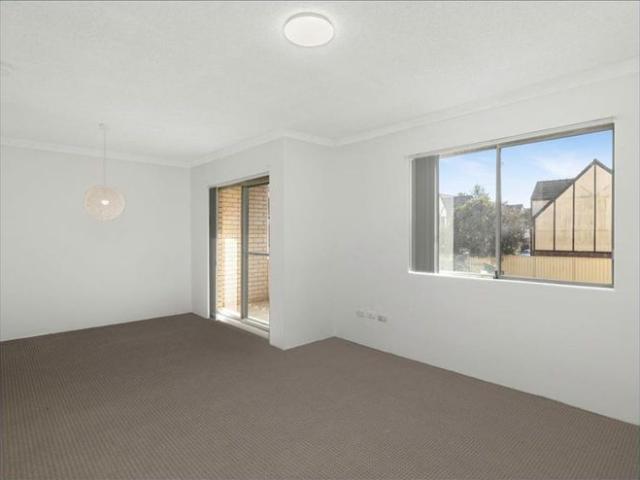 Fresh 2 Bedroom Unit