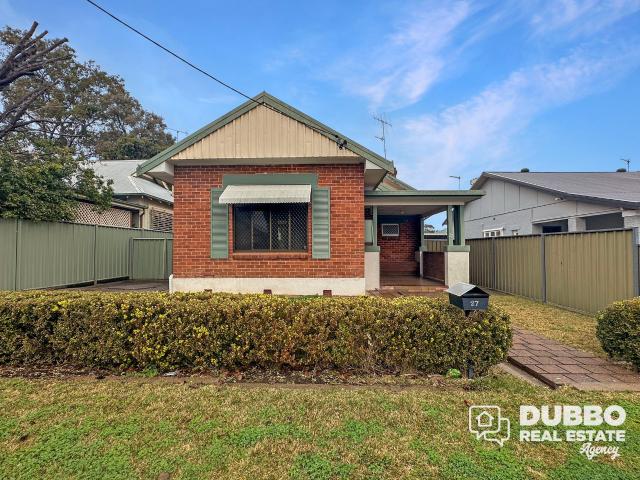 FRESH THREE BEDROOM IN SOUTH