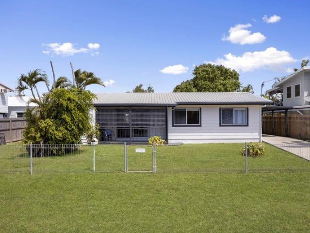 Fresh, Updated & Ready to Enjoy, Two Living Areas in the Heart of Kirwan