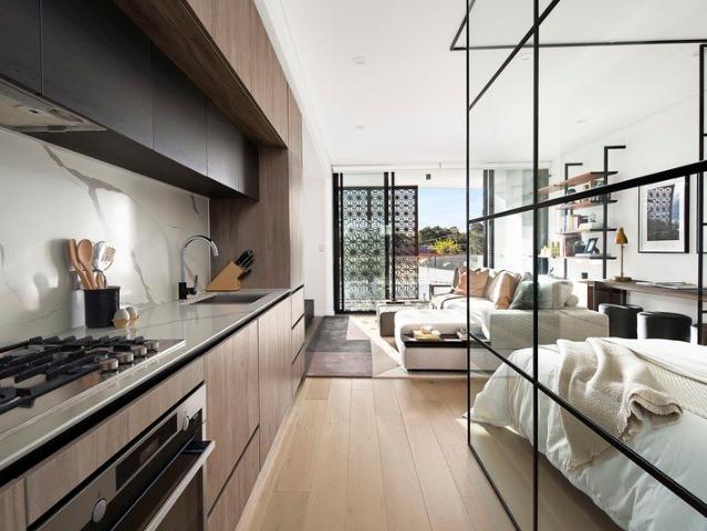 Fresh urban studio in a lifestyle hotspot