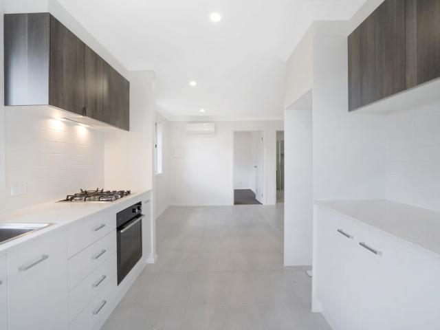 Fresh and Bright Modern Unit