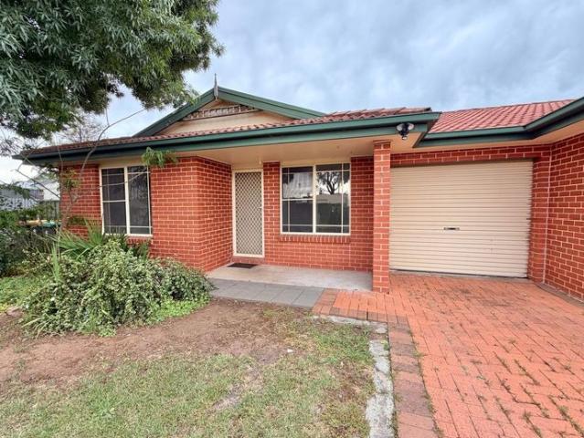 FRESH AND SECURE UNIT IN QUIET LOCATION