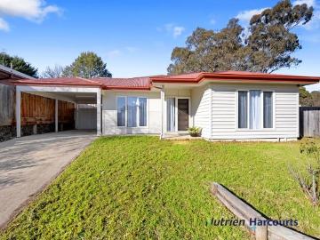 Fresh and peaceful home in the heart of Yea