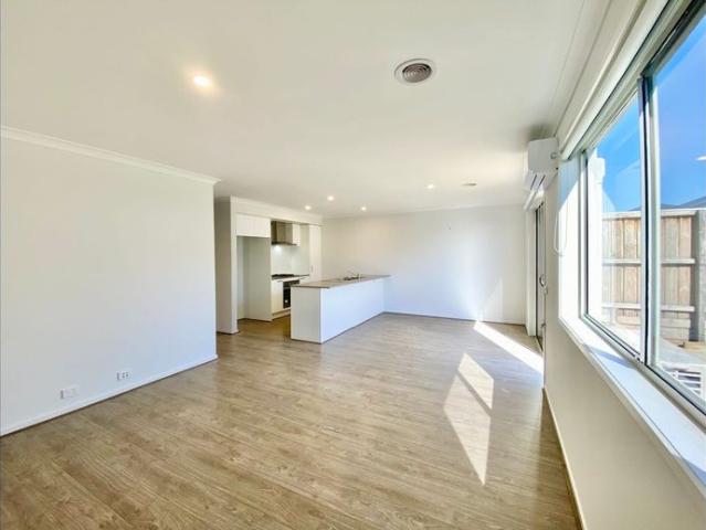 Fresh, Bright and Stylish & in Sought After Location
