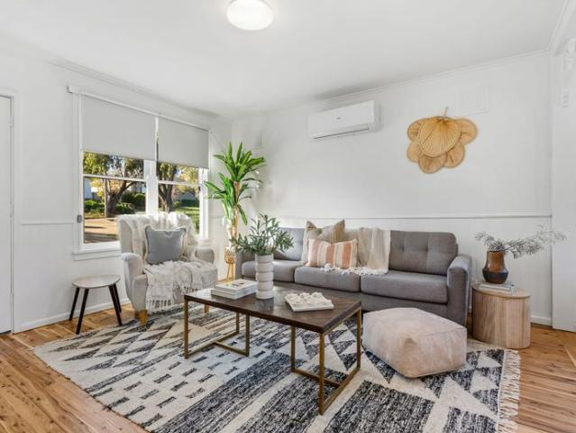 Fresh & Comfortable Living in Mount Austin