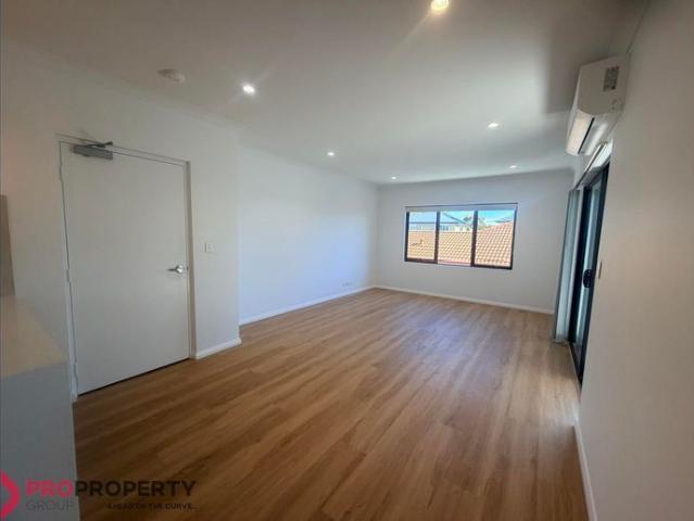 Fresh, Contemporary Apartment Ready to Move In