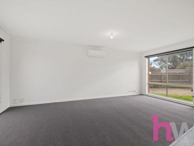 Fresh, Convenient, Move In Ready in Corio