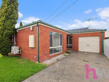 Fresh, Convenient, Move In Ready in Corio
