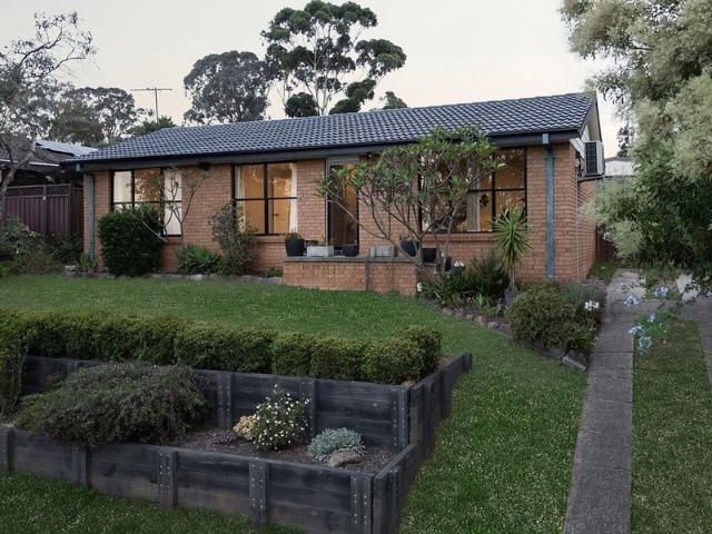 Fresh Family Living in a Quiet Cul de Sac!