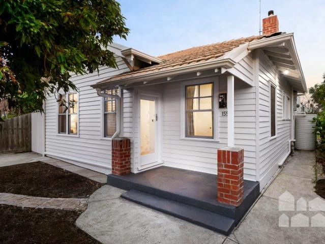 Fresh family living, relaxed lifestyle location