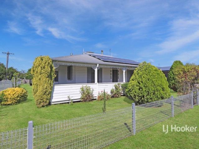Fresh, Functional and Move In Ready