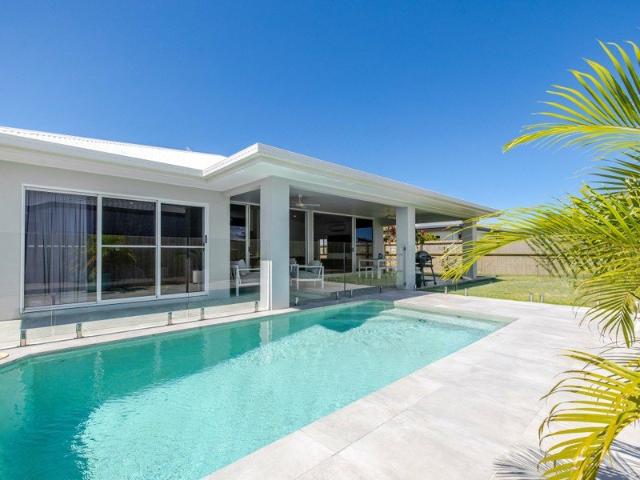 FRESH FULLY OPTIONED OCEAN BREEZE HOME