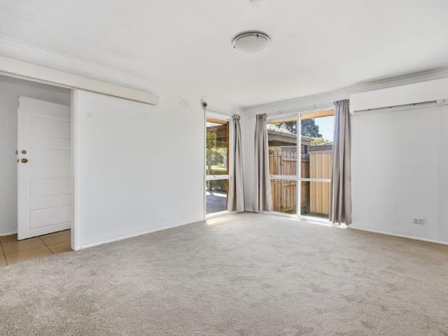 Fresh Interiors, Great Outdoor Space & Everyday Convenience
